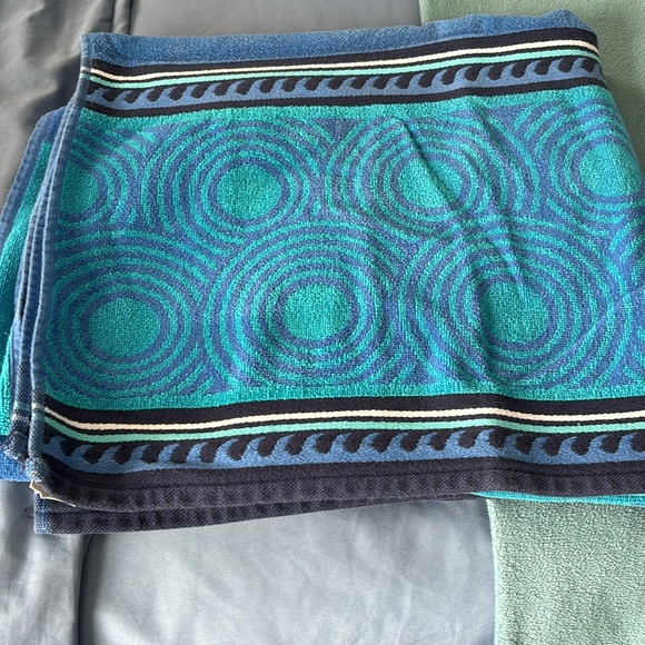 Sonoma Outdoors beach towel set - Picture 5 of 5